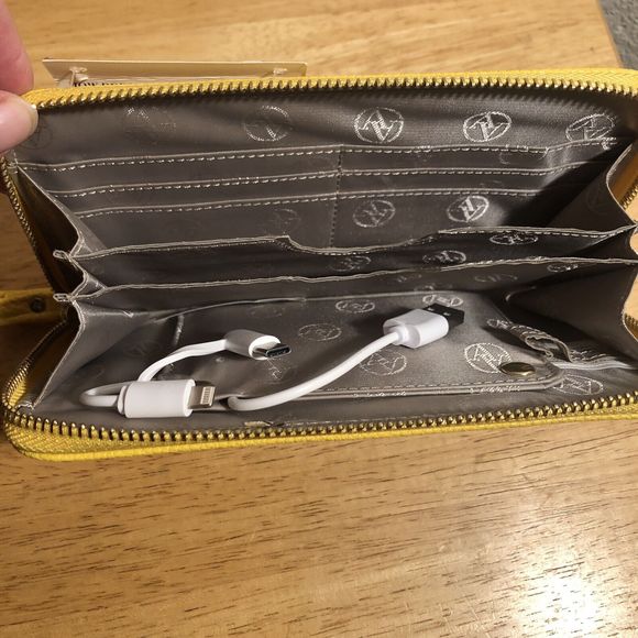 Adrienne Vittadini Studio Phone Charging RFID Wallet Wristlet Sunny Yell… - Picture 13 of 13